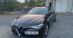 Alfa Romeo Giulia 2,2 JTD leasing-kartice-100000 km