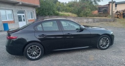 Alfa Romeo Giulia 2,2 JTD leasing-kartice-100000 km