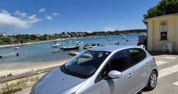 Peugeot 208 1,2 PureTech,  samo 71000 km