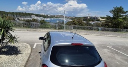 Peugeot 208 1,2 PureTech,  samo 71000 km