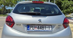 Peugeot 208 1,2 PureTech,  samo 71000 km