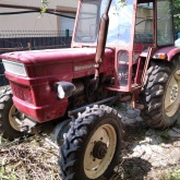 Traktor Univerzal 445 dt