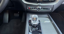 VOLVO XC60 2.0 B4 ADVANCED