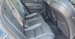 VOLVO XC60 2.0 B4 ADVANCED