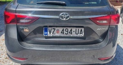 Toyota avensis 2.0 d,105 kw,reg 6/27,puno opreme,neispravna,zamjena ili otplata