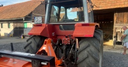 Massey Ferguson 698