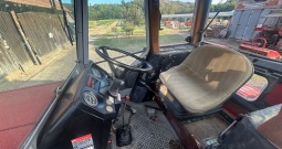 Massey Ferguson 698