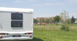 Nova kamp prikolica weinsberg caraone 500fdk - "tvorničko jamstvo"