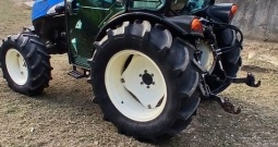New Holland T3030 50 konja 2009 g sa 1057 sati