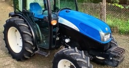 New Holland T3030 50 konja 2009 g sa 1057 sati