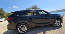 Toyota Highlander Hybrid 2.5 HSD AWD 5D E-CVT EXECUTIVE