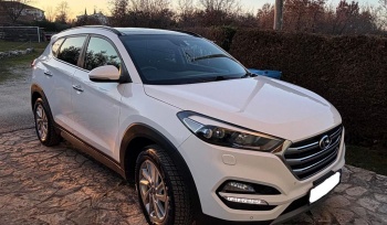 Hyundai Tucson 1.7 CRDi Xpossible | Panorama • Reg. 07/2027