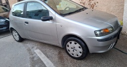 Prodajem Fiat Punto