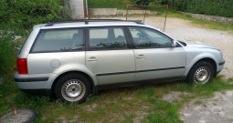 Vw passat karavan 1998, odjavljen benzin/plin izgorila instalacija motora