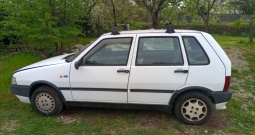 Fiat uno 1990 benzin/plin neregistriran od 2020 za uređivanje