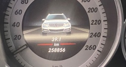 Prodajem vozilo Mercedes-Benz C-klasa C200 CDI T-model