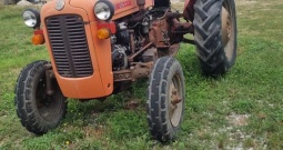 Traktor Massey Ferguson 533, 1979.g.