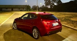 Mazda 3 Revolution G120, 2015. god. Registriran do 08/2027.