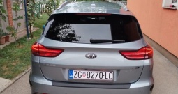 Prodsjem kia ceed karavan 1.6 D, GT Line full oprema, rijedak primjerak