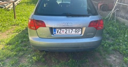 Audi a4 2005 godište b7 1.9 tdi