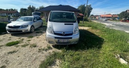 Opel Vivaro 2.0 CDTIi 8+1 putnički+ kuka