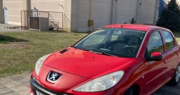 Peugeot 206+ 1,4 benzin