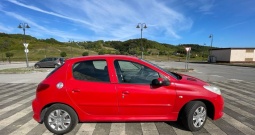 Peugeot 206+ 1,4 benzin