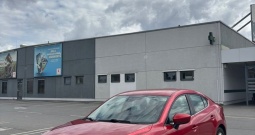Mazda 3 Sedan 2.0 Skyactiv-G (120 KS) – Soul Red – Odlično stanje / HR auto