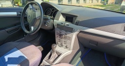 Opel Astra GTC 1.6, 85 kW, 2009.g.
