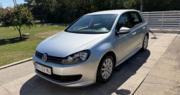 VW Golf 6 1.6 TDI Sportline, Servisna Knjiga