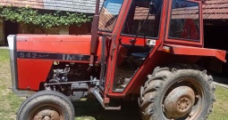 Traktor IMT 542
