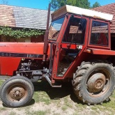 Traktor IMT 542