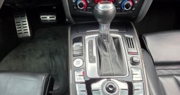 AUDI RS5 4.2 V8