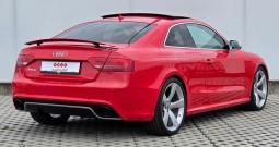 AUDI RS5 4.2 V8