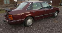 Oldtimer automobili Ford scorpio
