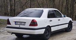 Mercedes-Benz W202 C220D | REG.18.10.2026.