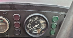 Traktor Universal