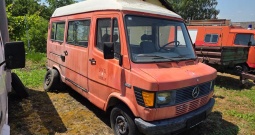 Mercedes 208