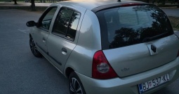 Prodajem Clio 2 1.2