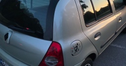 Prodajem Clio 2 1.2
