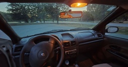 Prodajem Clio 2 1.2