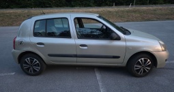 Prodajem Clio 2 1.2