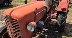 Traktor Hela D 415