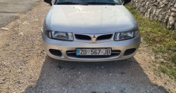 Prodajem Mitsubishi carismu 1998. god