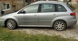 Prodajem Fiat Cromu