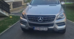 Mercedes Benz ML 350 u odličnom stanju, 2015 god.