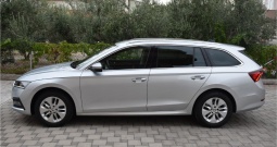 Škoda Octavia Combi 2.0 TDI Automatik -Ambilight,Kamera,DAB -Clever