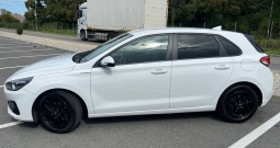 Hyundai i30 1. 6crdi 2021 samo 140 tisuca km