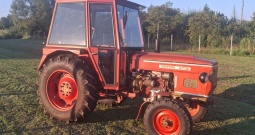 Traktor zetor 4712