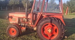 Traktor zetor 4712